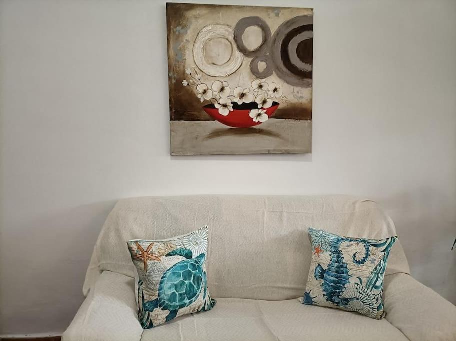 Habitacion En Un Bajo 2 Camas Individual Casa Compartida Abades  エクステリア 写真