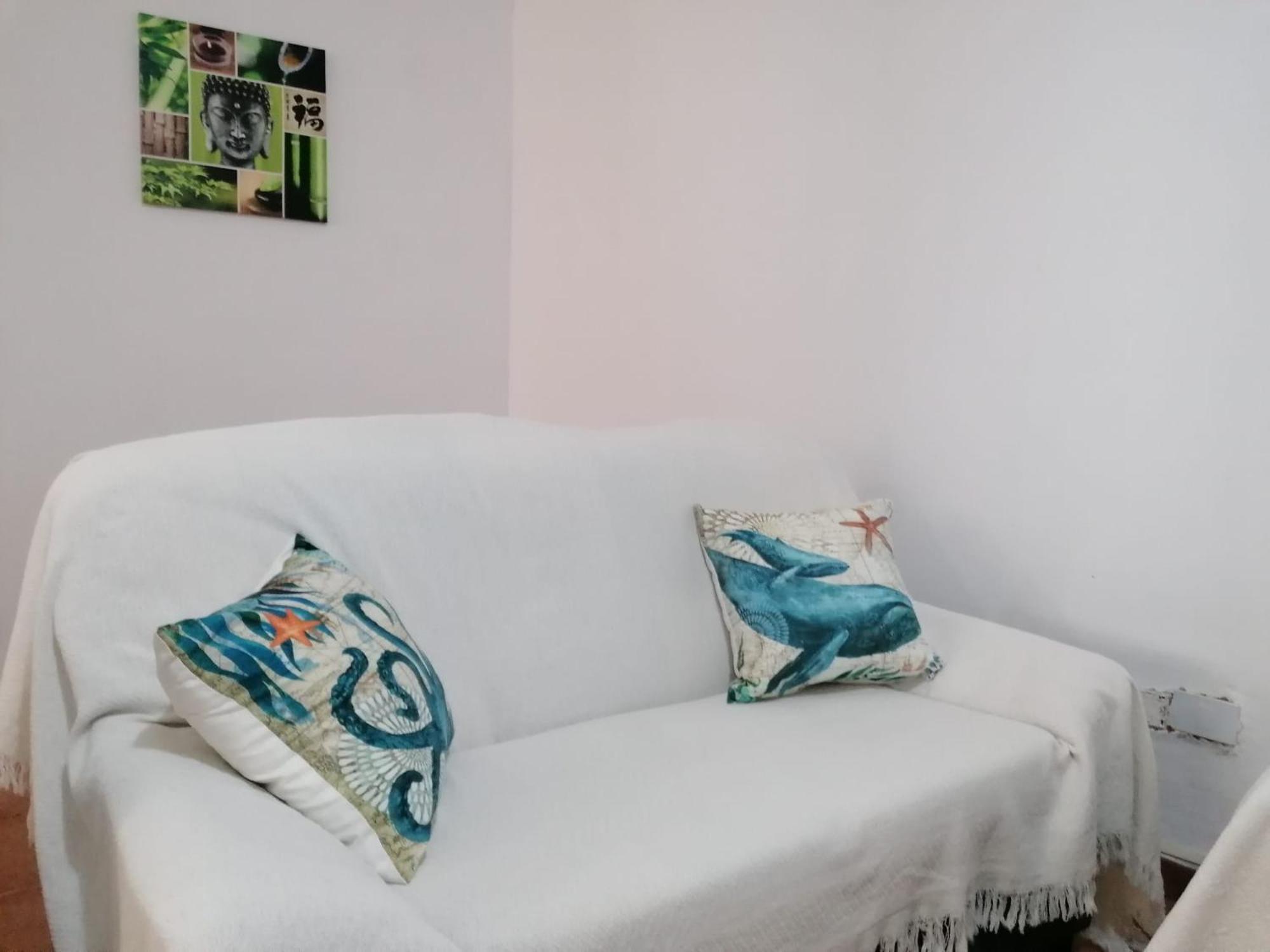 Habitacion En Un Bajo 2 Camas Individual Casa Compartida Abades  エクステリア 写真